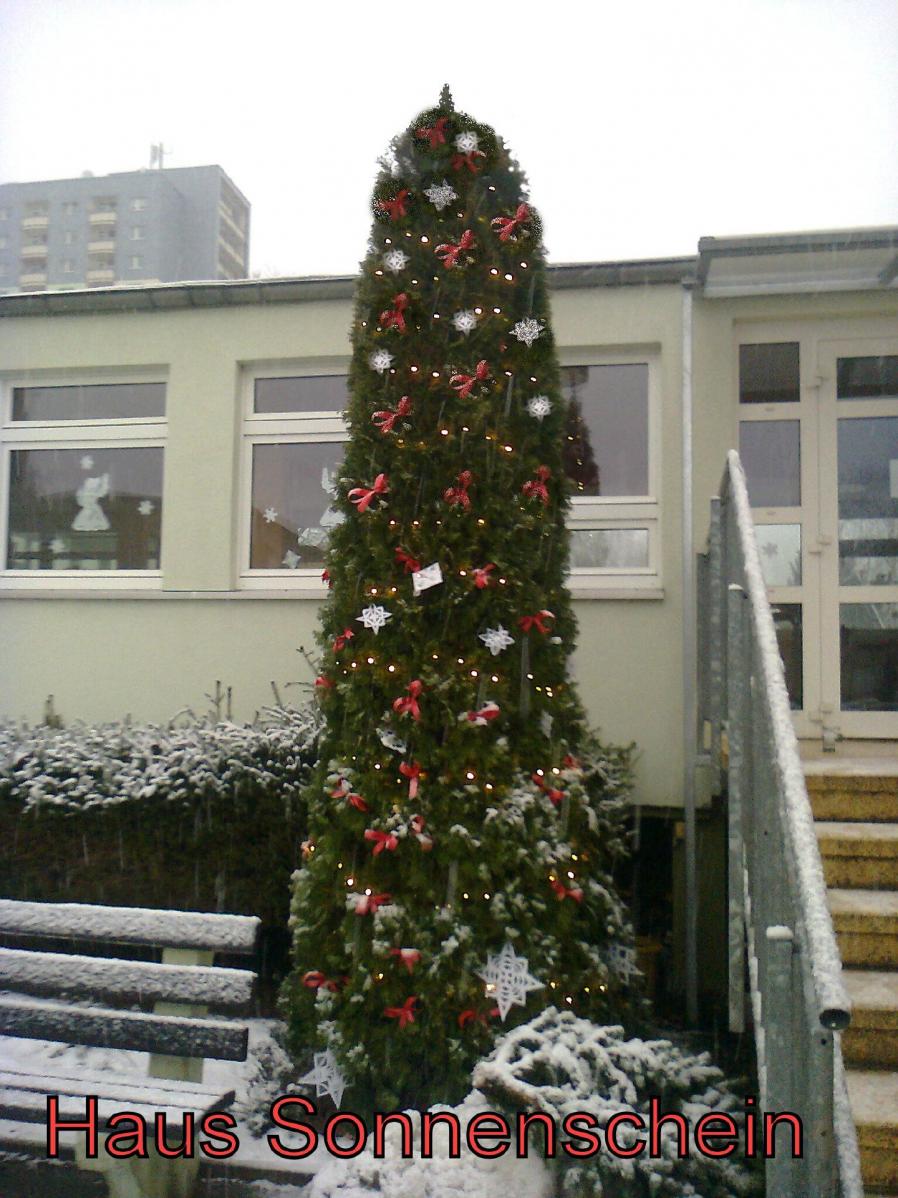 Geschmückt vor dem Kindergarten :-)